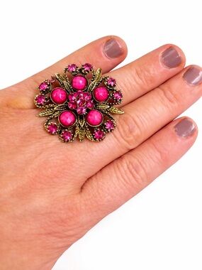 Vintage-Inspired Pink Crystal Floral Statement Ring